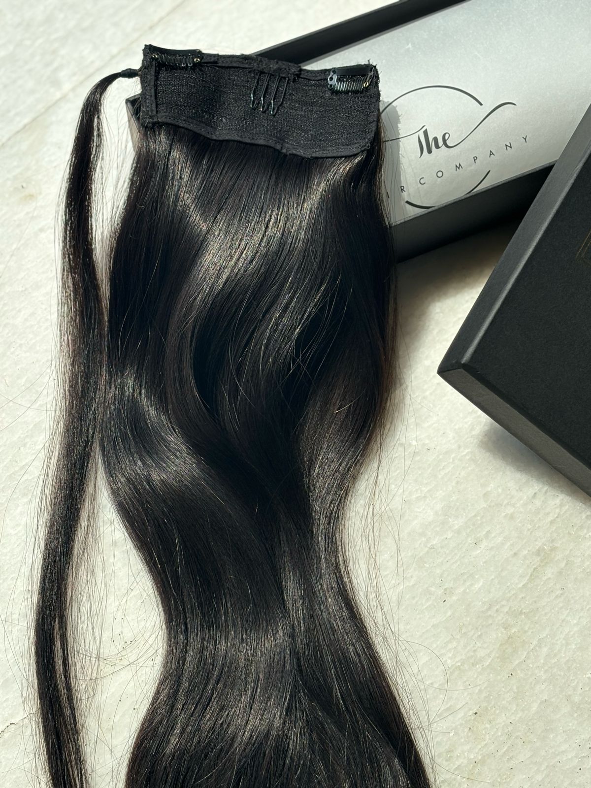 THE HAIR COMPANY WOMEN'S HUMAN HAIR PONY EXTENSION